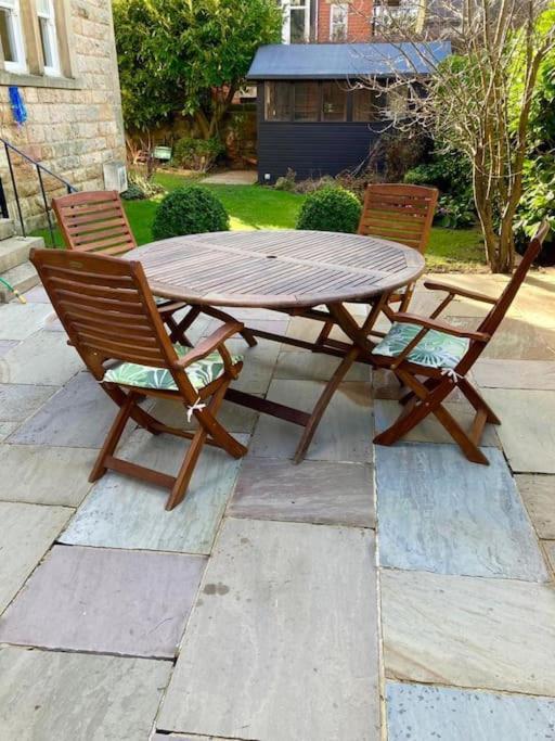 Garden Apartment, Central Harrogate With Parking Exterior photo